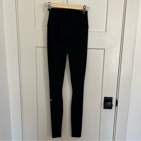 Alo Yoga Ripped Warrior Leggings - Picture 6 of 12